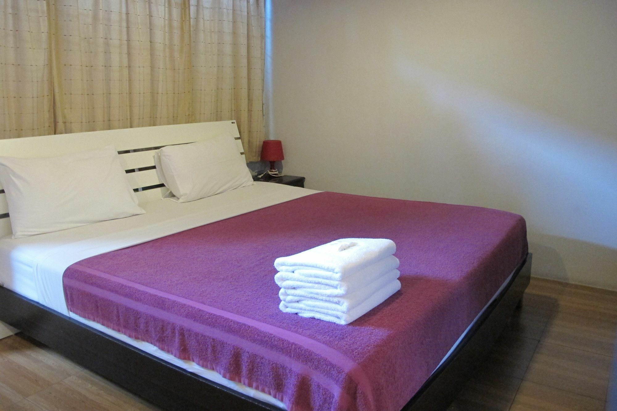 סי ראצ'ה Samchai Hotel מראה חיצוני תמונה