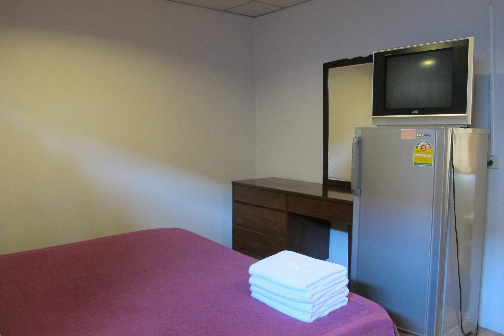 סי ראצ'ה Samchai Hotel מראה חיצוני תמונה