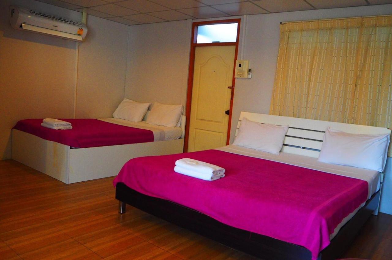 סי ראצ'ה Samchai Hotel מראה חיצוני תמונה
